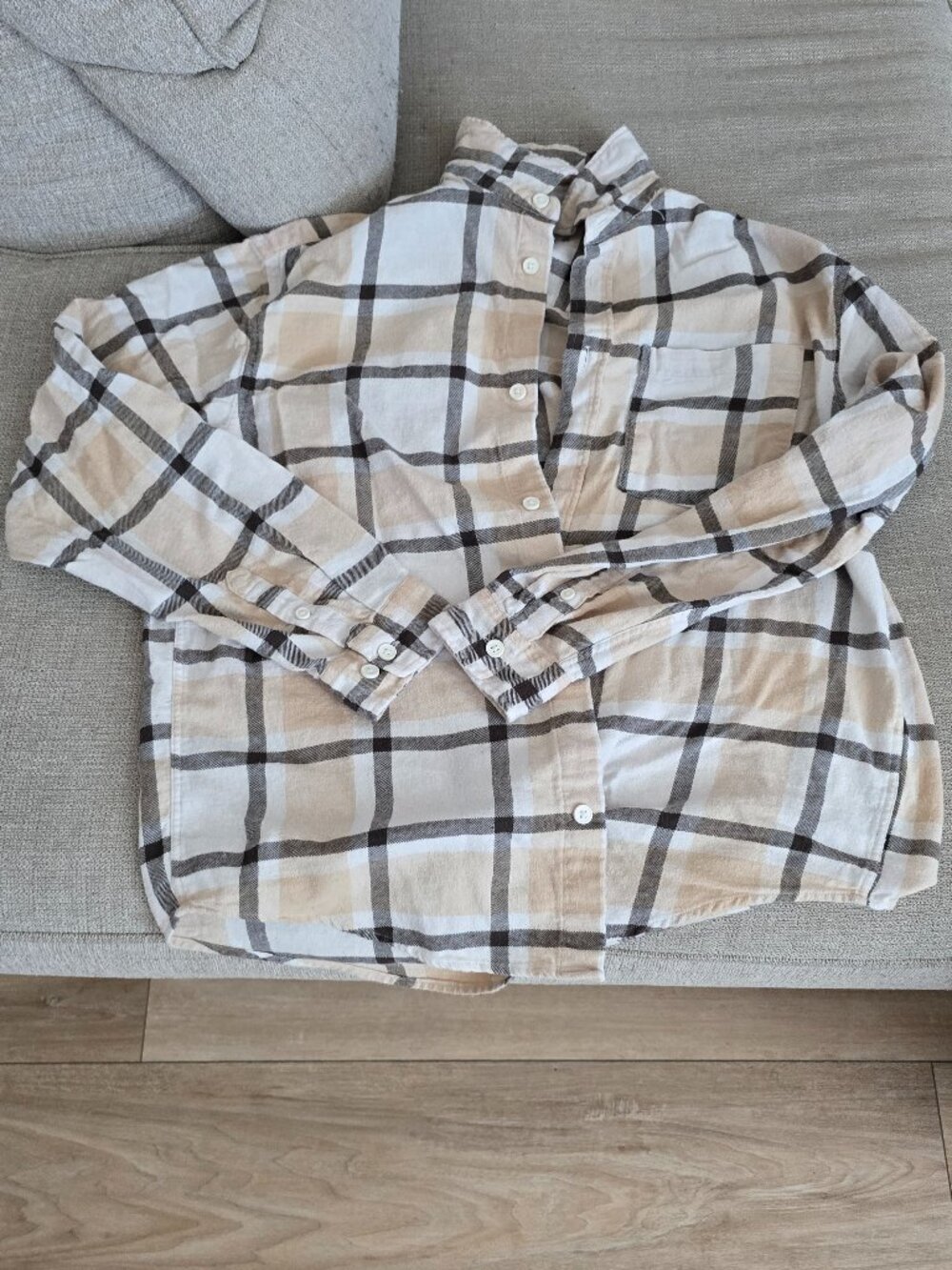 Men's H&M Plaid Cream Button Down Shirt Size M